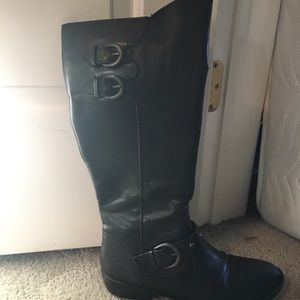 Black b.o.c boots. 8.5M.